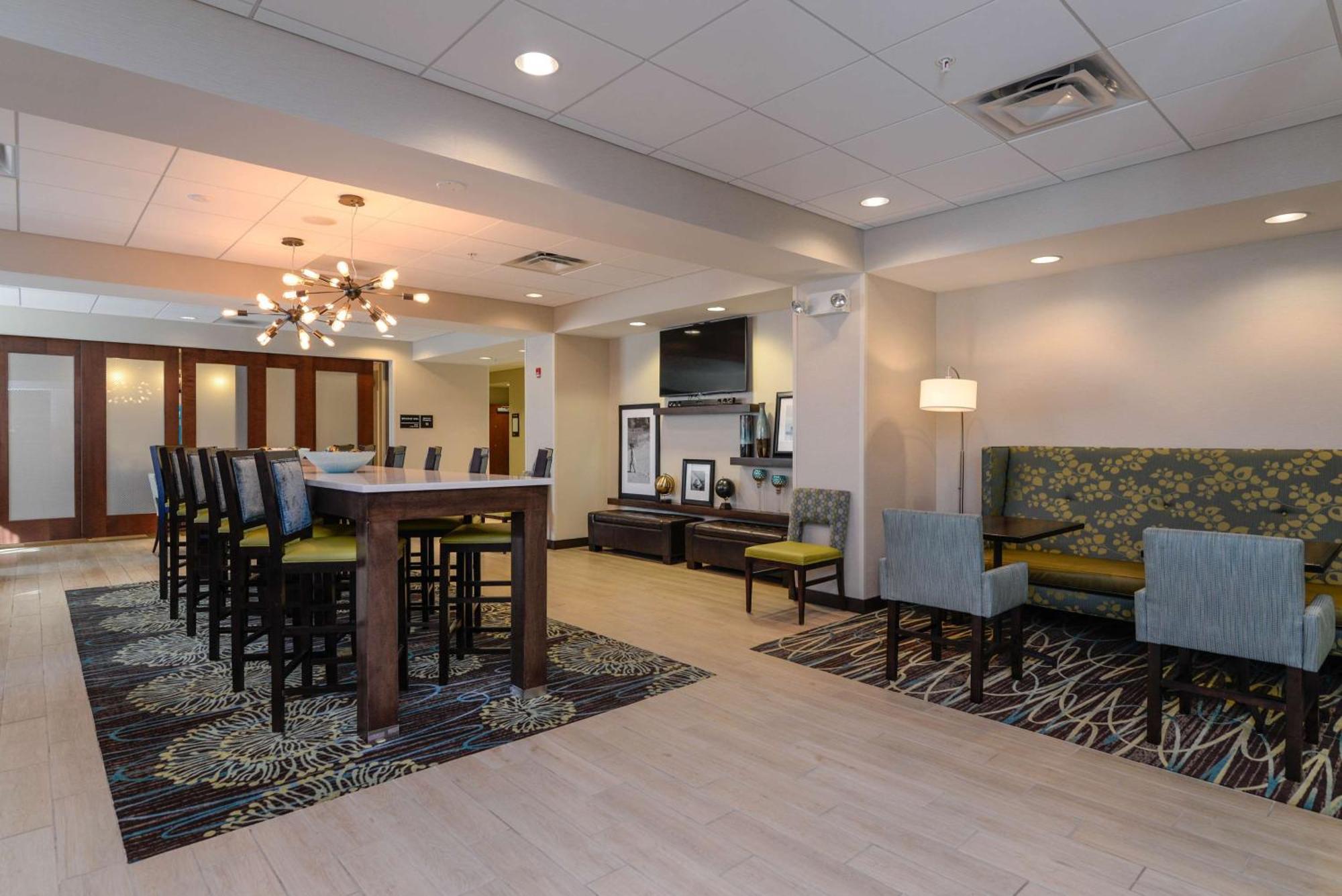 Hampton Inn Brighton Mi Exterior foto